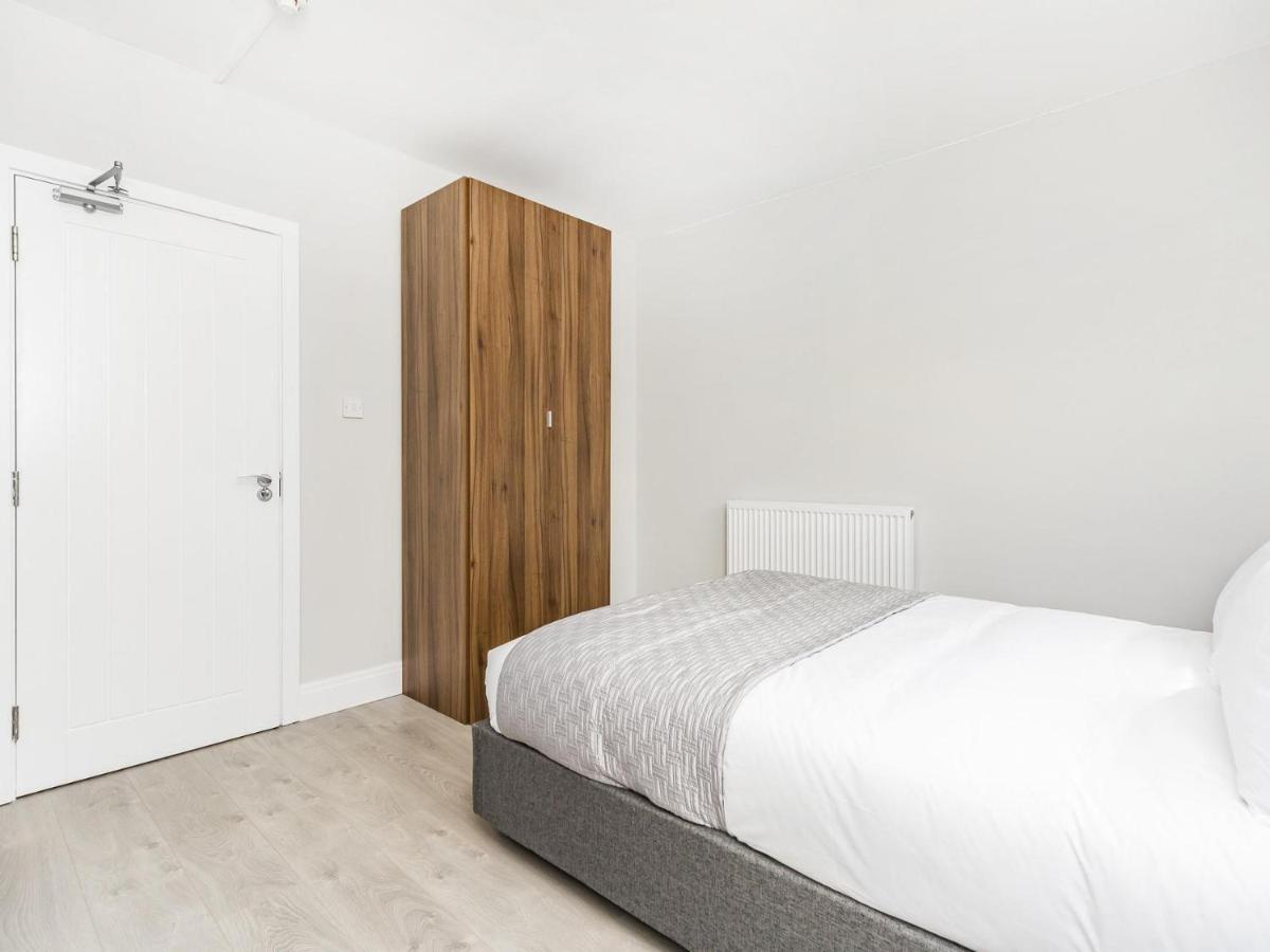 The Westerly London Exterior foto