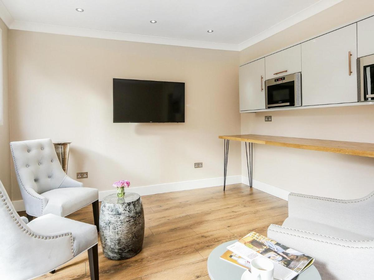The Westerly London Exterior foto