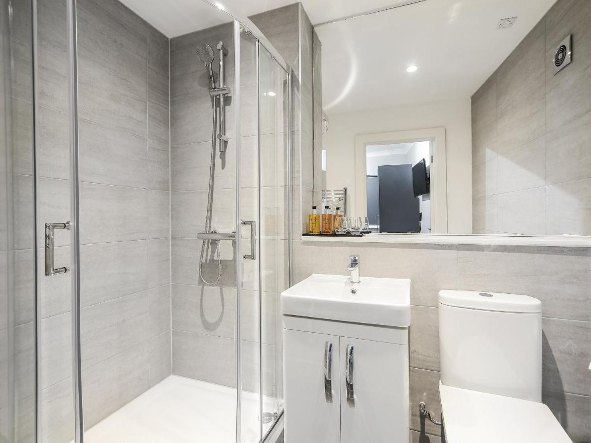 The Westerly London Exterior foto
