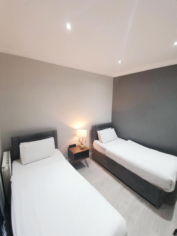 The Westerly London Exterior foto